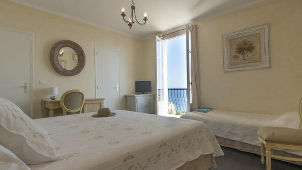 Hotel Stella Mare Algajola  Buitenkant foto